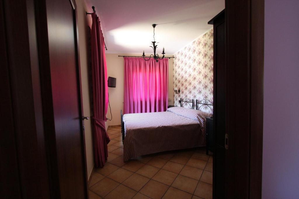 GaiaChiara Resort Caserta Habitación foto